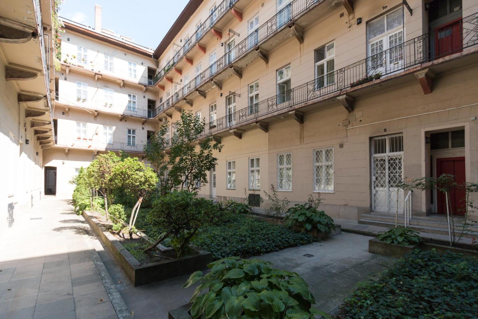 Little Americas Westend Residence Apartments Boedapest Buitenkant foto